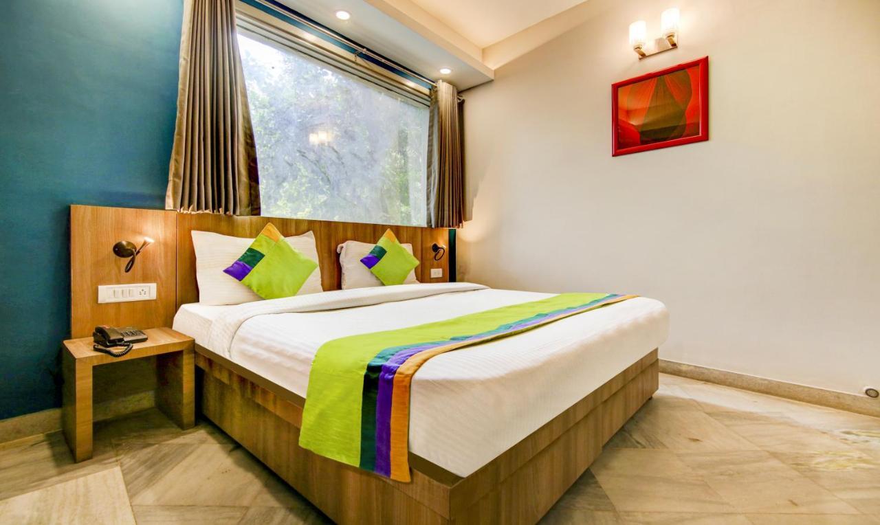 Treebo Mall View, Dlf Phase II Gurgaon Esterno foto